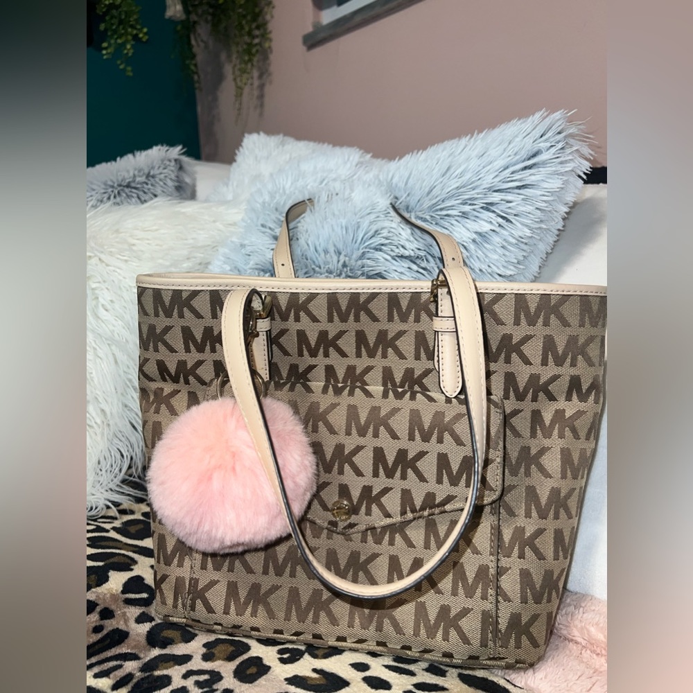 Michael Kors purse